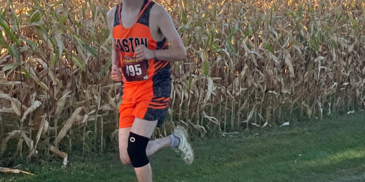 Easton Valley Cross Country Took on the Bill Bails Invitational in Lowden on September 30th