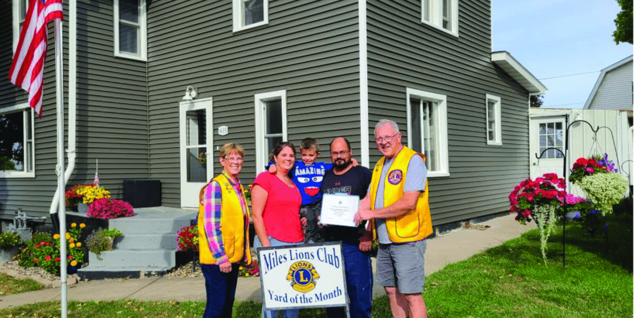 Miles Lions Club October Yard of the Month