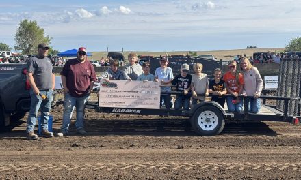 Miles Truck and Tractor Pull Raise Funds for Easton Valley School Lunches