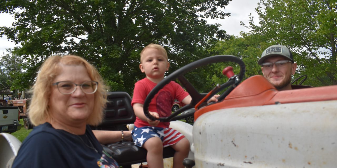 Great River Thresher’s Tractor Show